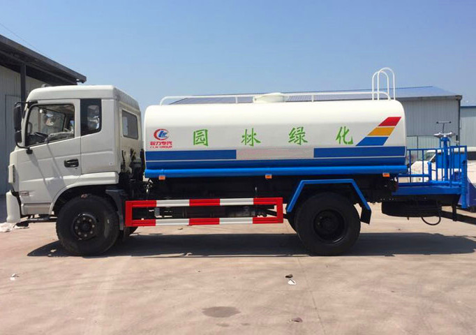 程力威牌CLW5162GSSSZ6型灑水車 程力威牌CLW5162GSSSZ6型灑水車