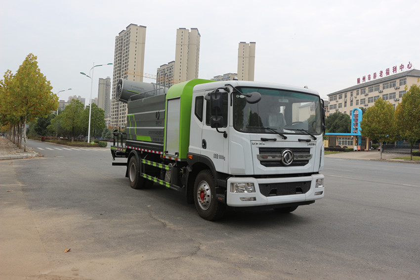 東風D9霧炮車 東風D9霧炮車