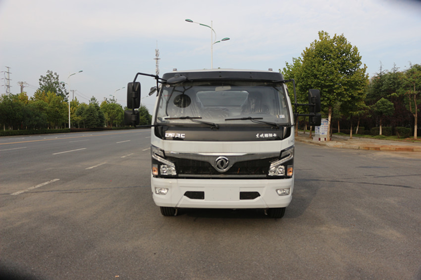10方的灑水車 10方的灑水車