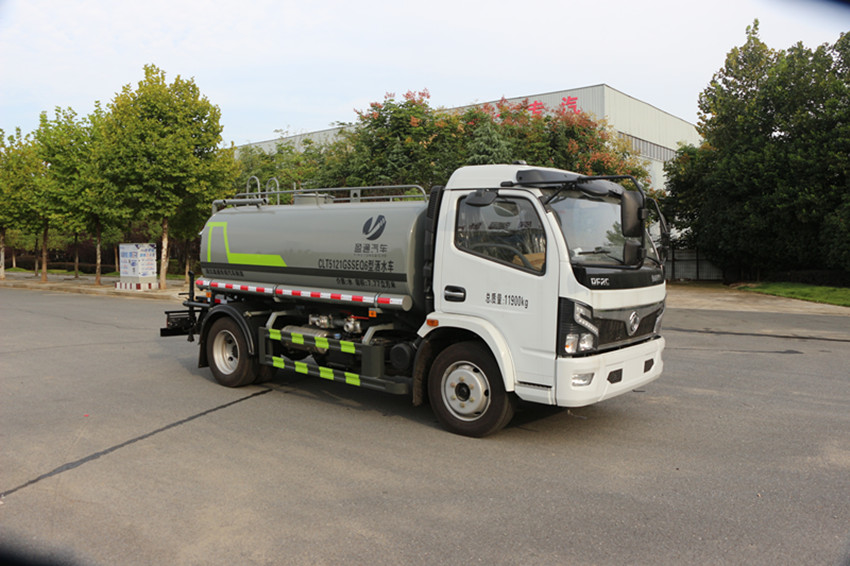 10方的灑水車 10方的灑水車